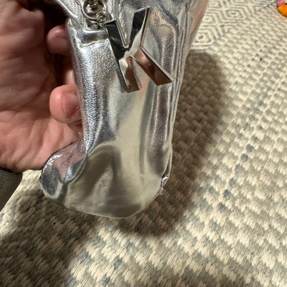 NWOT KYLIE Jenner Make up BAG 2016 Limited Edition - Picture 2 of 10